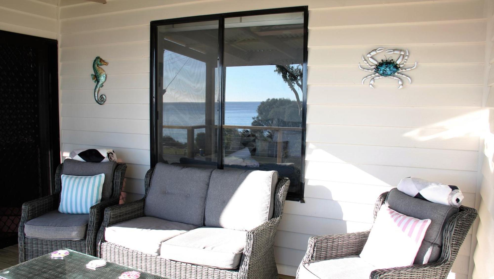 Kingfisher Cottage Beachfront At The Binalong Bay Εξωτερικό φωτογραφία