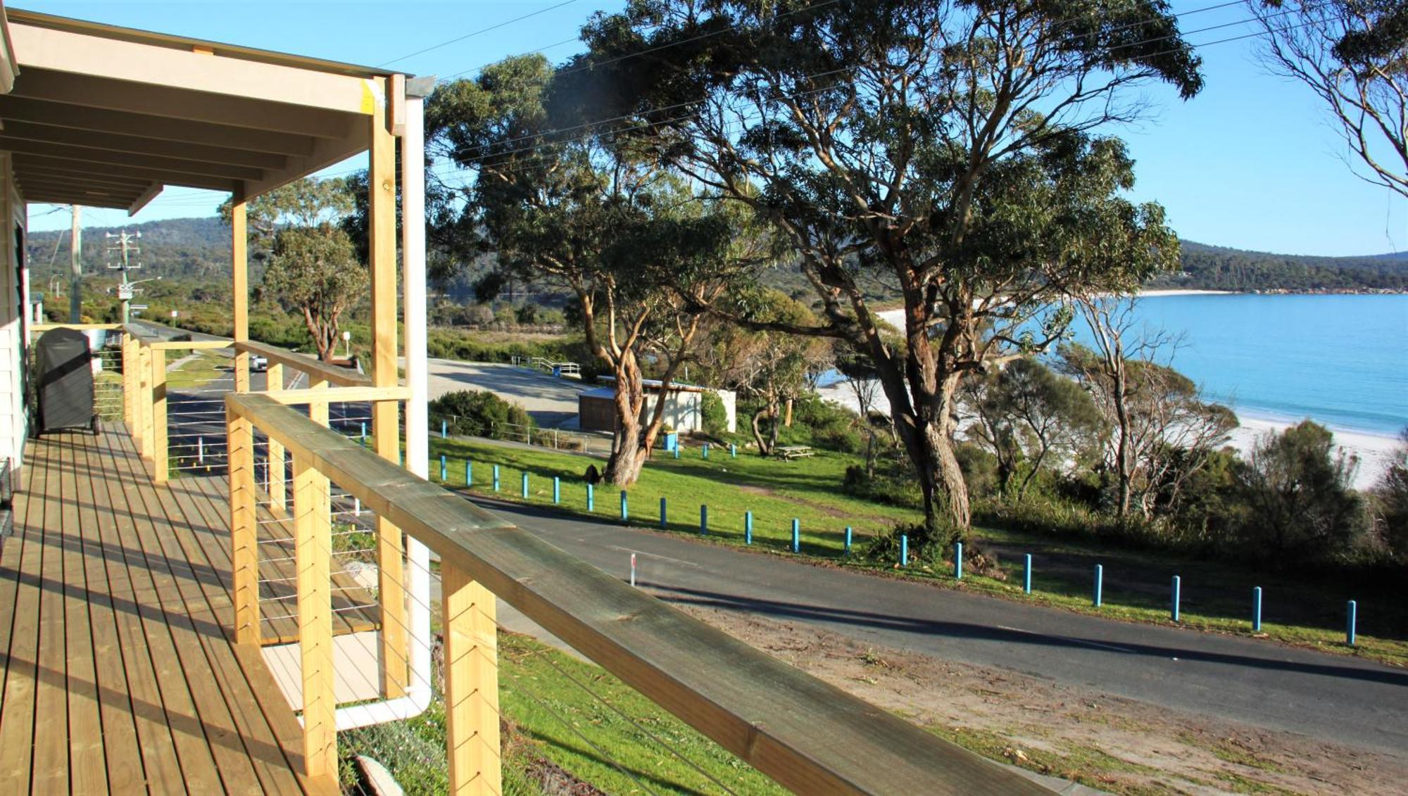 Kingfisher Cottage Beachfront At The Binalong Bay Εξωτερικό φωτογραφία