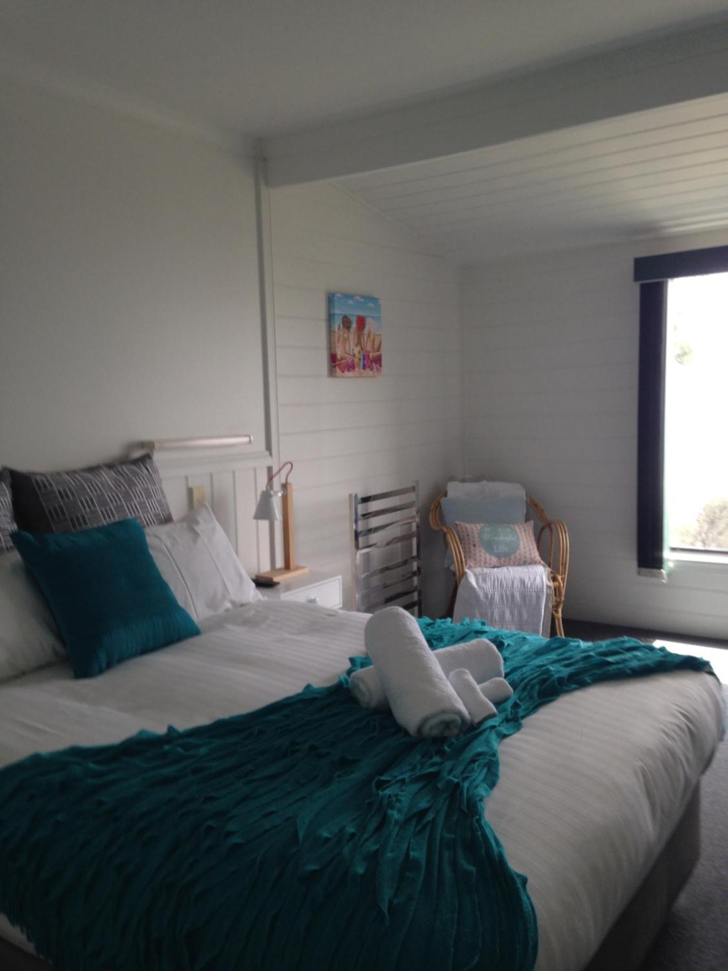 Kingfisher Cottage Beachfront At The Binalong Bay Εξωτερικό φωτογραφία